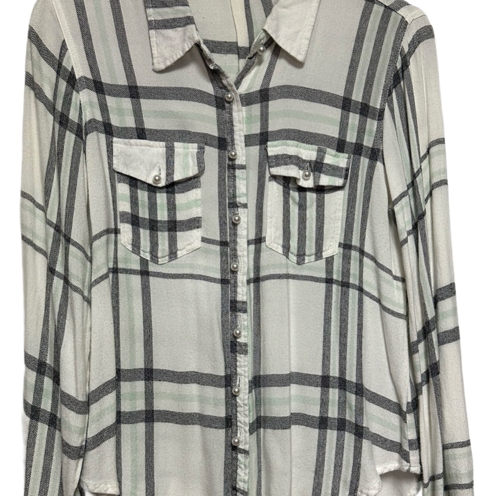 Dina Be White Button Down Blouse with Notched Collar and Boxy Fit